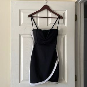 Low cut black and white short dress